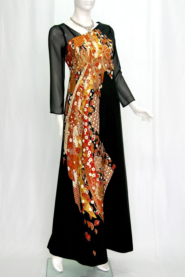 KIMONO文珠庵の留袖地を使用した留袖ドレス 結婚式のお母様、ご親族