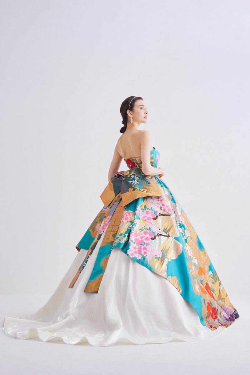 KIMONO文珠庵の打掛地、帯地、着物地を使用したウエディングドレス