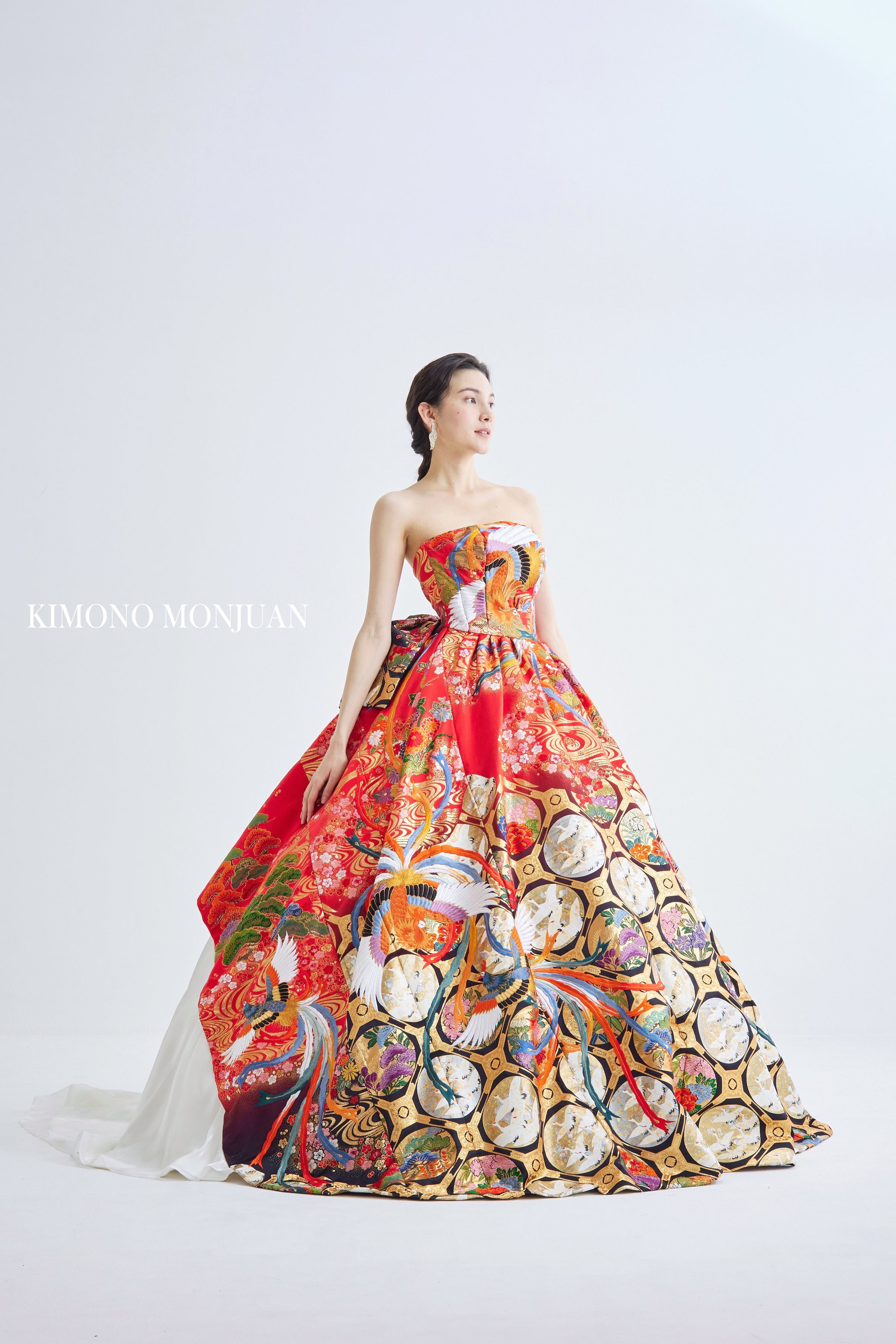 KIMONO文珠庵の打掛地、帯地、着物地を使用したウエディングドレス