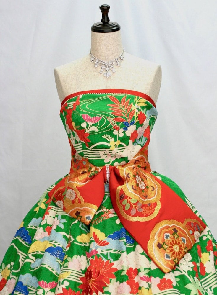 KIMONO文珠庵の振袖地、帯地、着物地を使用したウエディングドレス