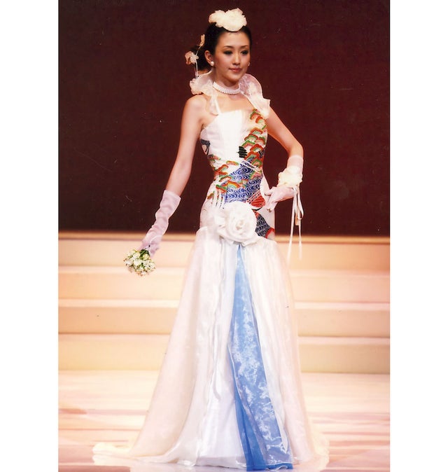 Kiyoko Hata | kiyokohata オーガン打掛🌸 #カラードレス #打掛