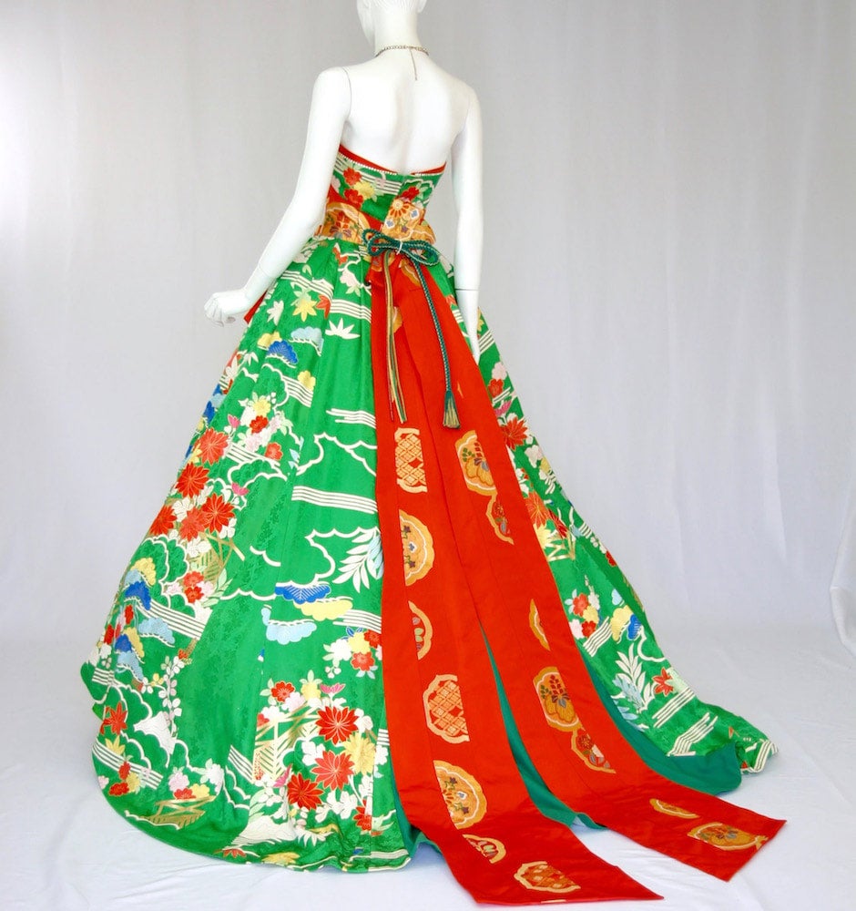 KIMONO文珠庵の振袖地、帯地、着物地を使用したウエディングドレス